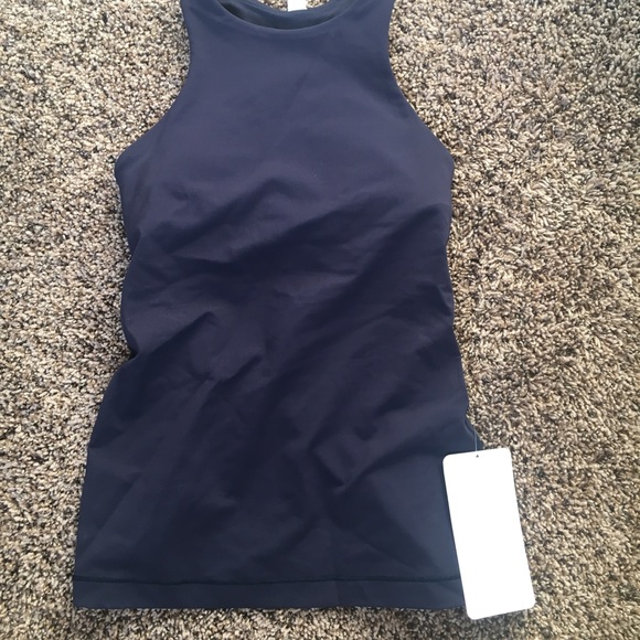 Lululemon in training tank navy luxtreme 2 - Picture 3 of 4